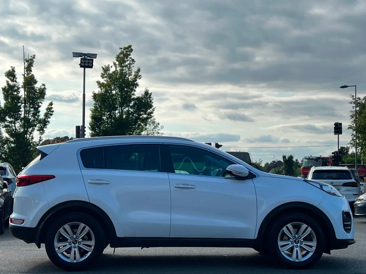 Kia Sportage 1.7 Diesel EX 5DR  high Spec - Image 4