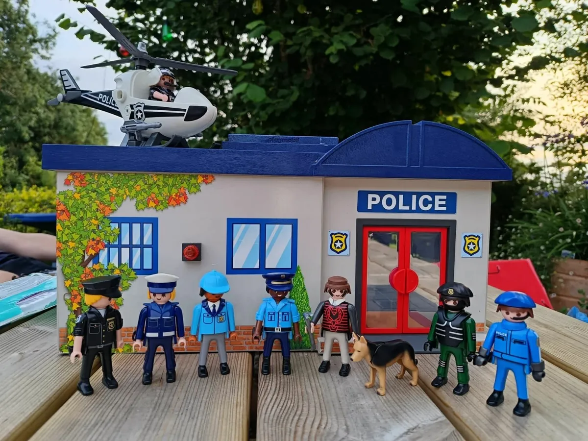 Playmobil police station carrycase - Image 1
