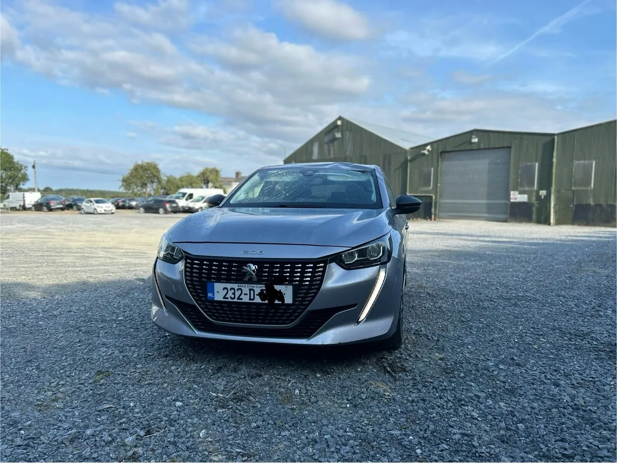 2023 Peugeot 208 - Image 3