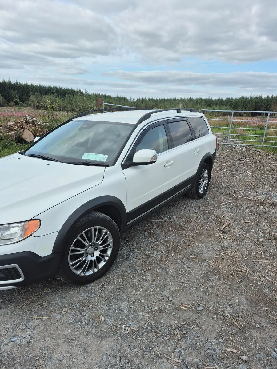 Volvo XC70 2012 - Image 1