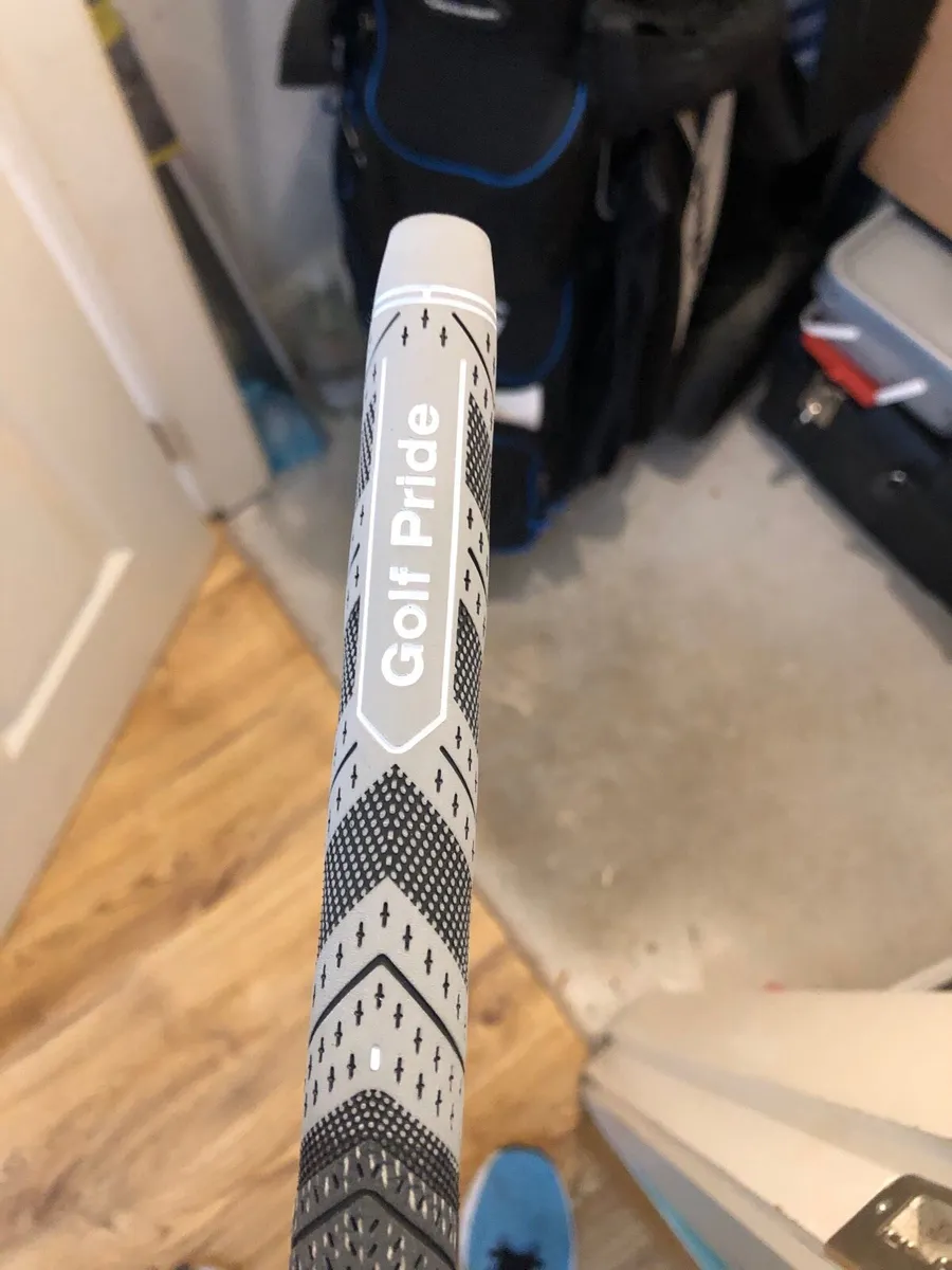 (10) MIDSIZE Golf Pride MCC Grips - Image 3