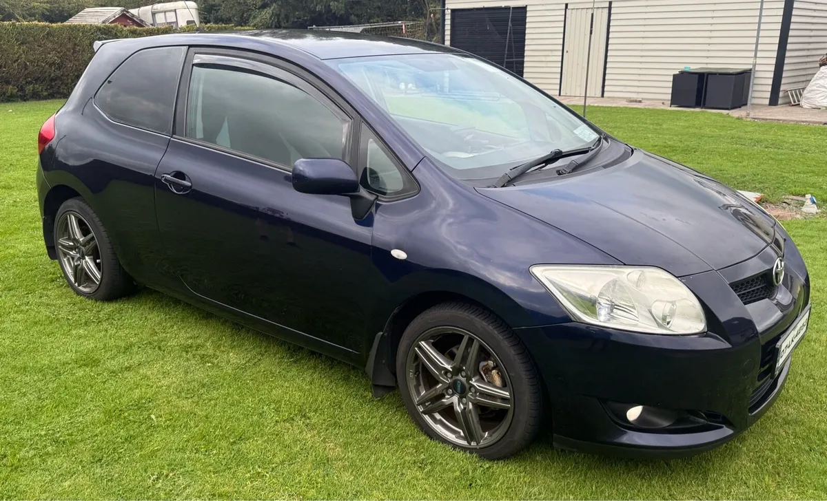 Car - Image 2