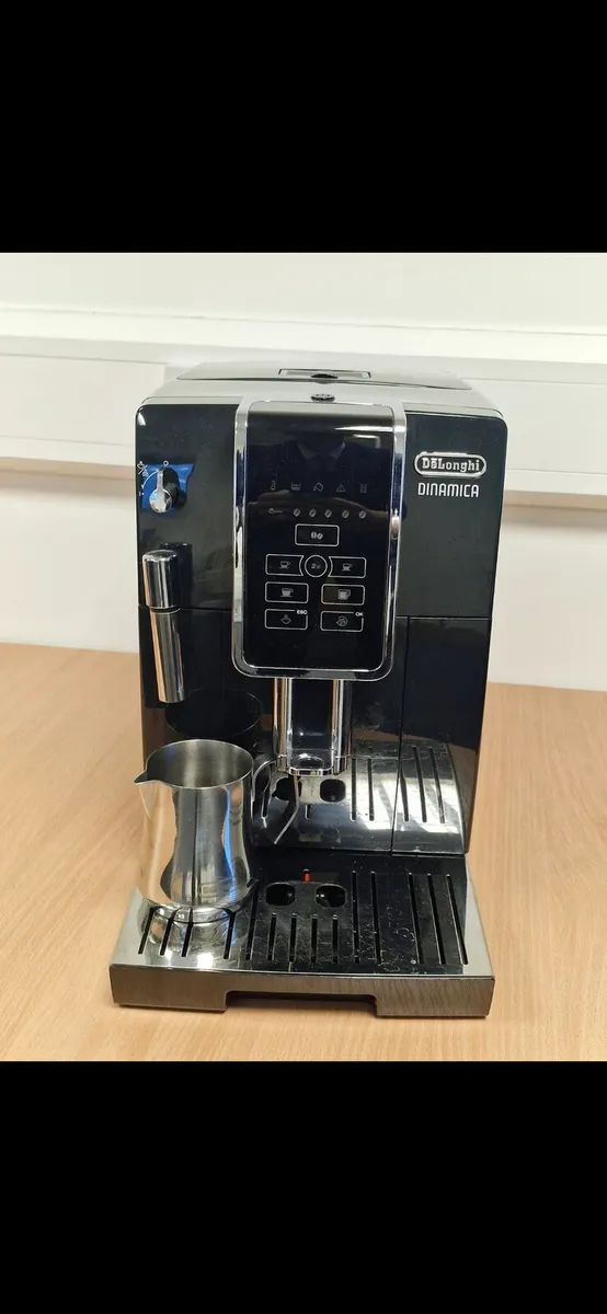 Delonghi dinamica coffee machine - Image 1