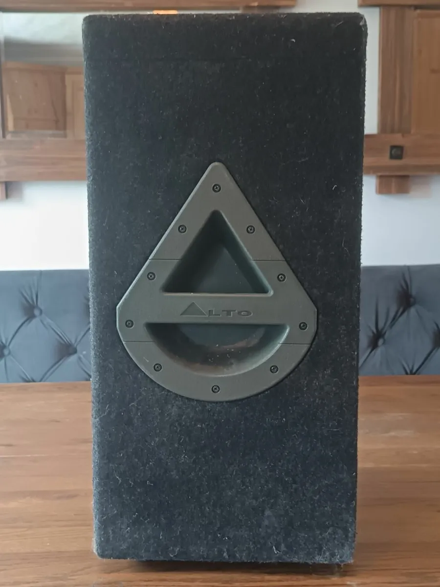 Alto Elvis active PA speakers - Image 4