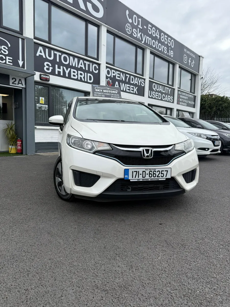 2017 Honda Fit /Jazz1.5 Hybrid,Auto ,Low Miles35K - Image 2