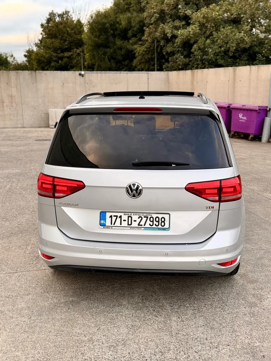 Volkswagen touran - Image 2