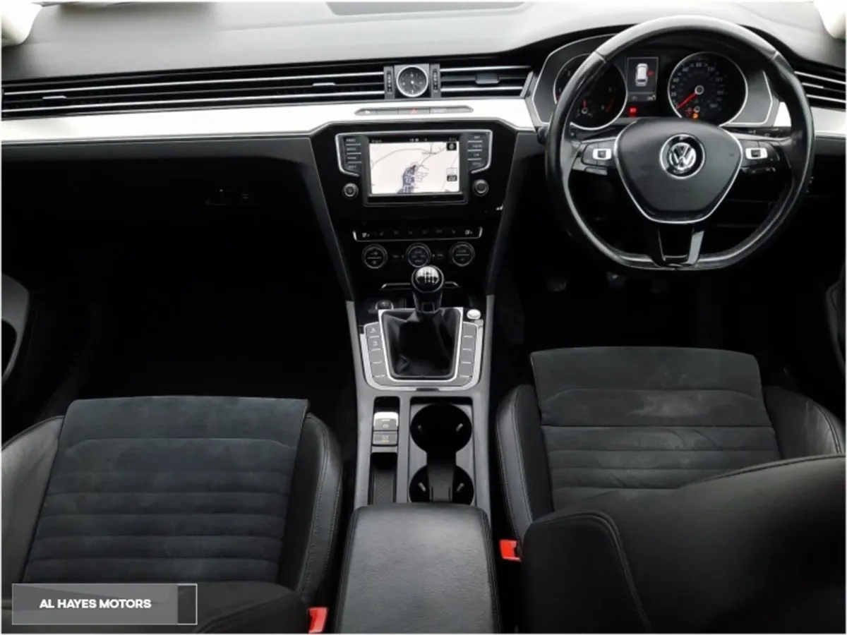 Volkswagen Passat 2.0 TDI 150HP 4WD Alltrack - Image 2