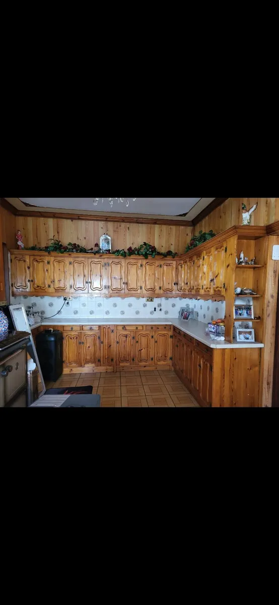 Yellow Pine kitchen unit - Image 2