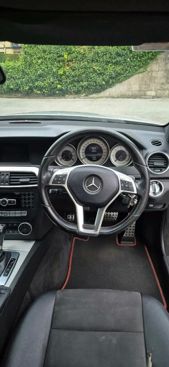 Mercedes c class estate - Image 4