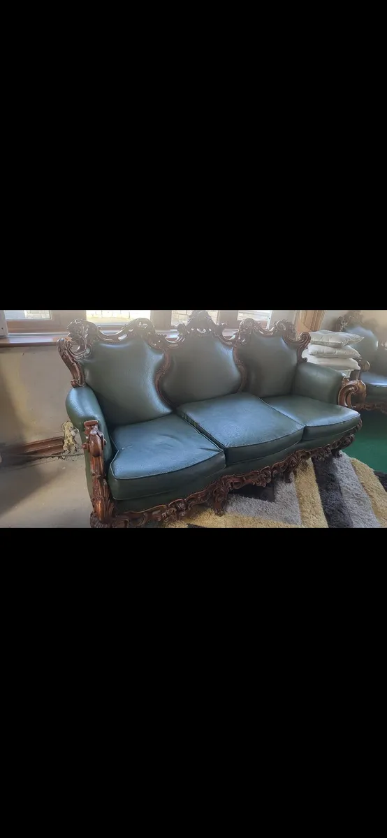 Carved oak leather 3 piece suite - Image 2