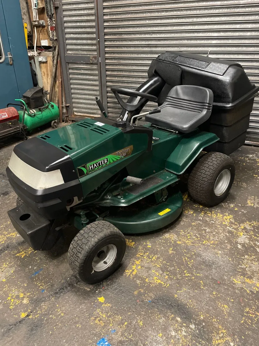 Ride on Lawnmower hayter - Image 2