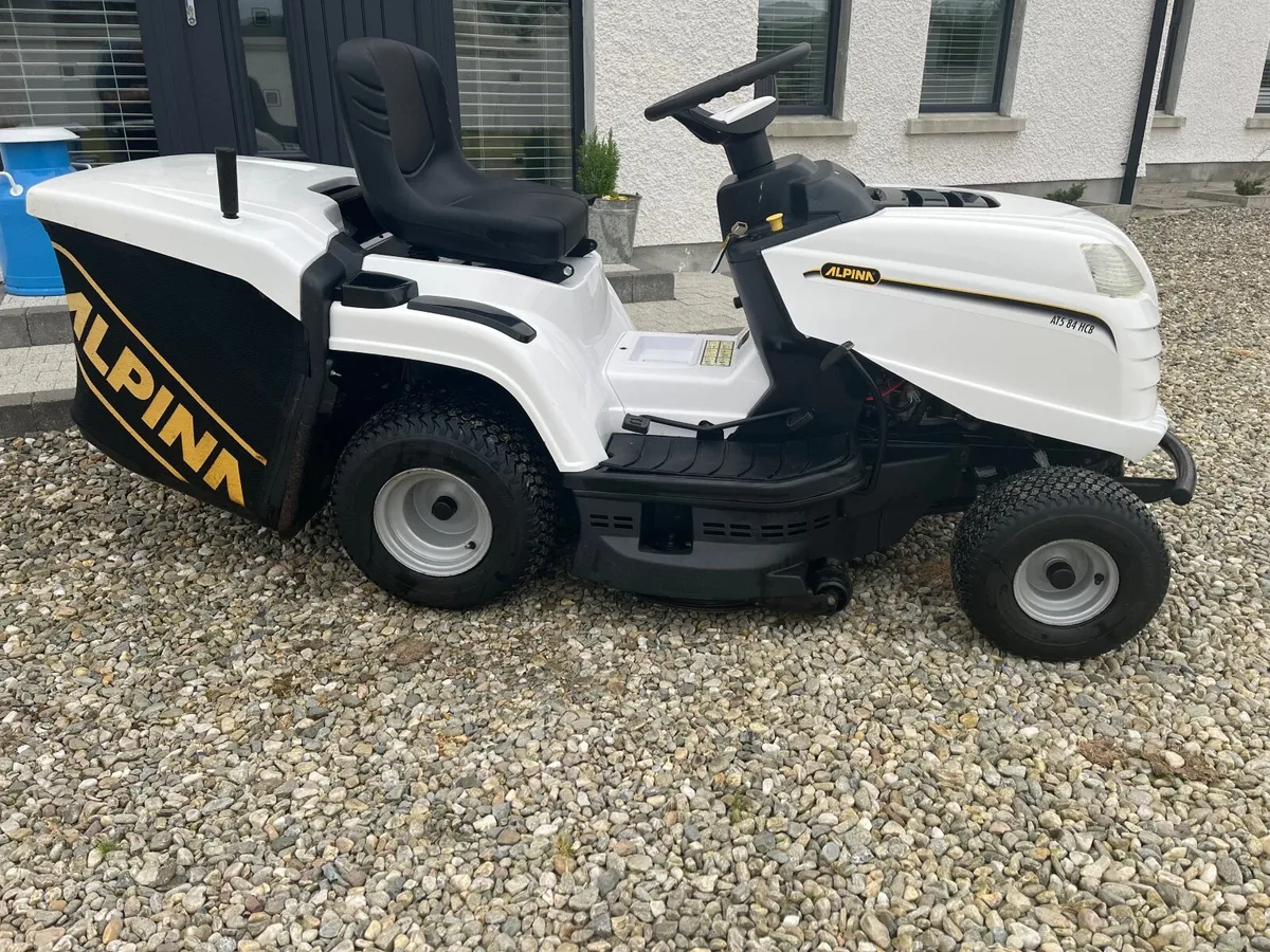 Mountfield 15hp 36inch cut hydrostatic ride on law - Image 3