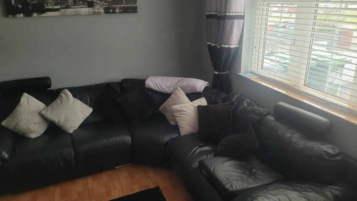 Leather corner sofa