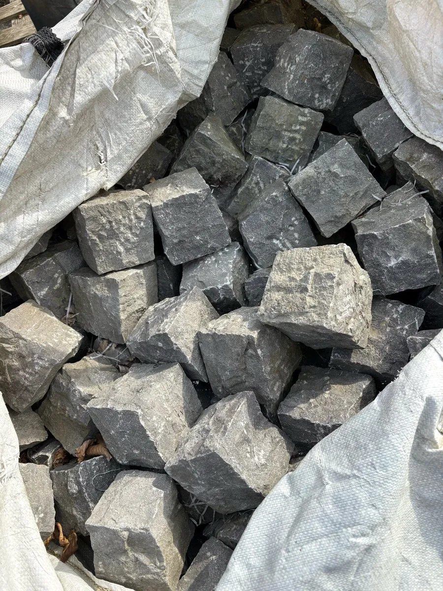 Granite Sets - Image 3