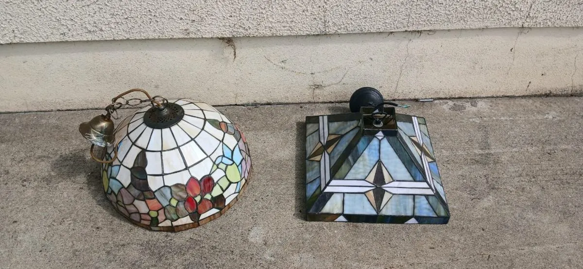 Tiffany lamp shades - Image 1