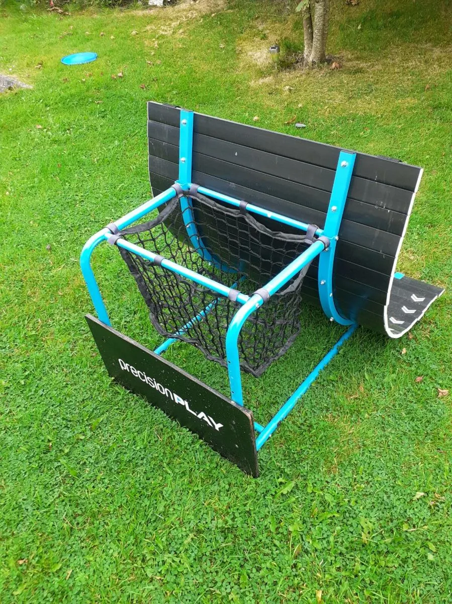 Soccer rebounder - Image 4