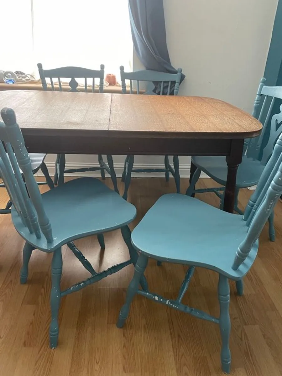Solid wood dining table + 6 Chairs - Image 2