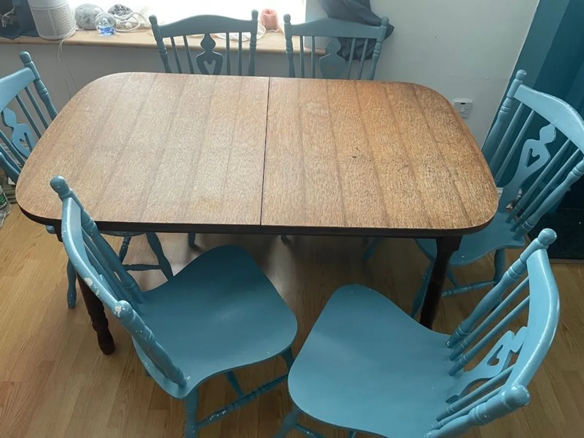 Solid wood dining table + 6 Chairs - Image 4