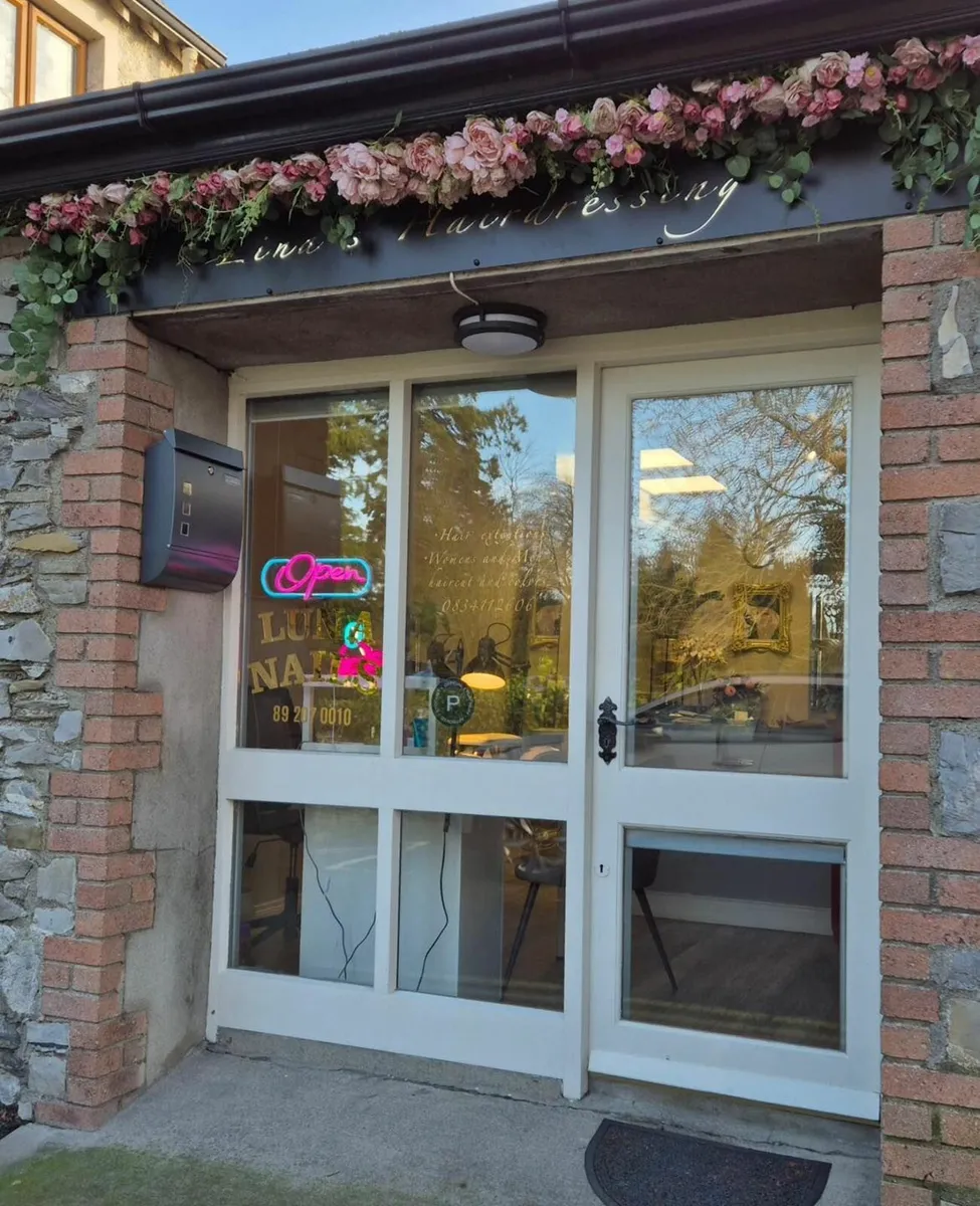 Hairdresser’s Chair to Rent – Kilcock - Image 1