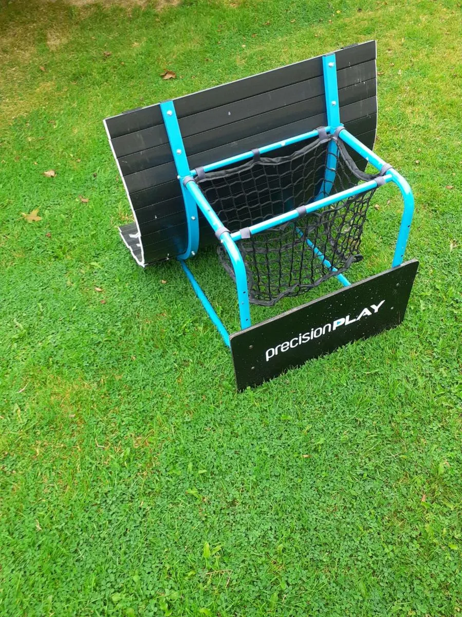 Soccer rebounder - Image 2
