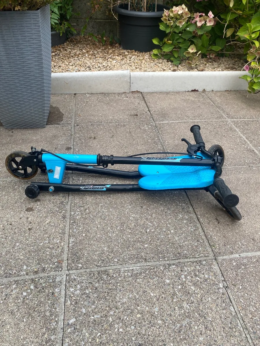 2 Scooters - Image 1