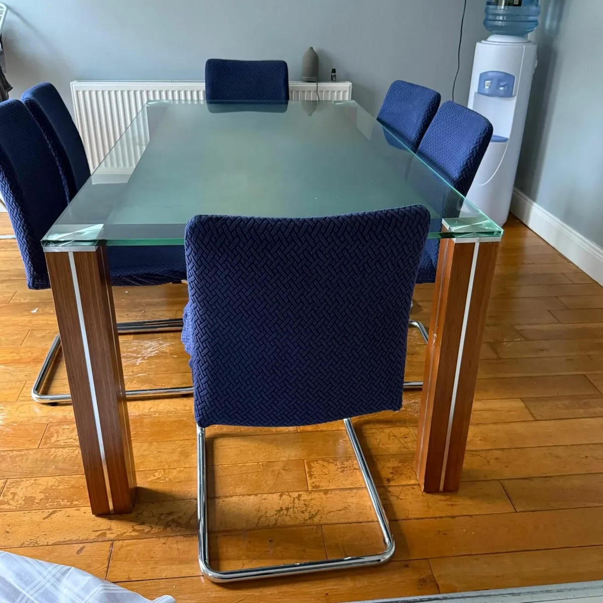 Dining table and six chairs - Image 3
