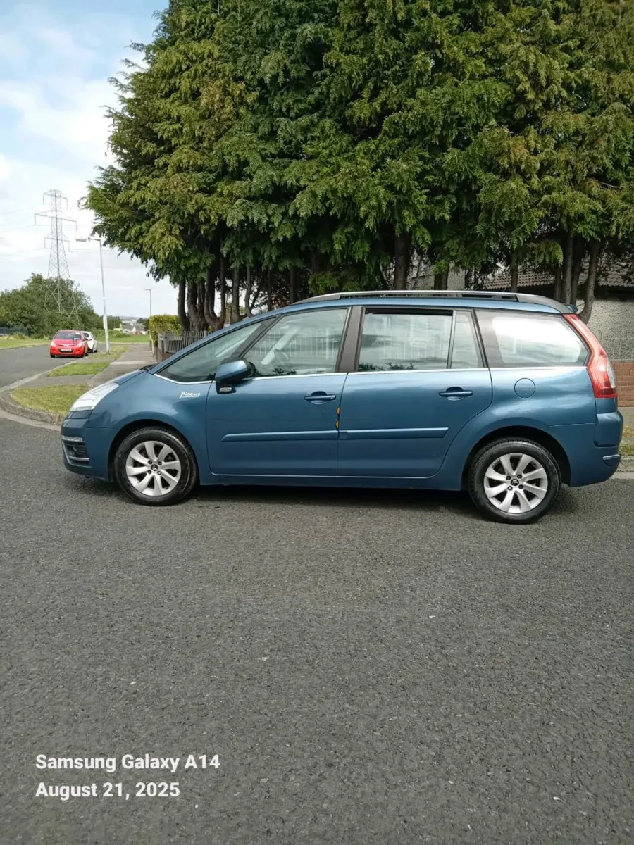 CITROEN C4 PICASSO 7 SEATER...VERY LOW MILEAGE - Image 4