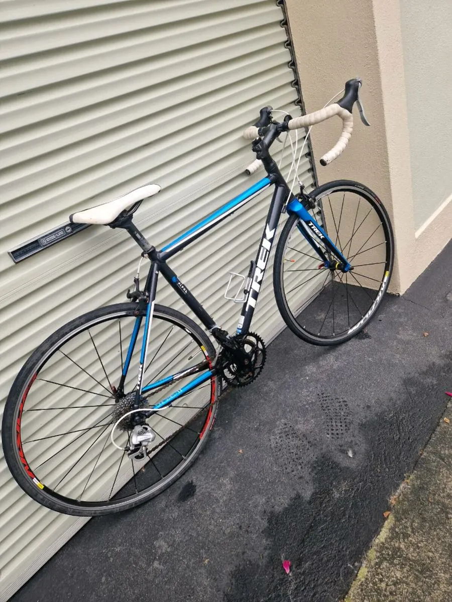 Trek alfa 1.1 size 54 medium , mavic wheels - Image 2