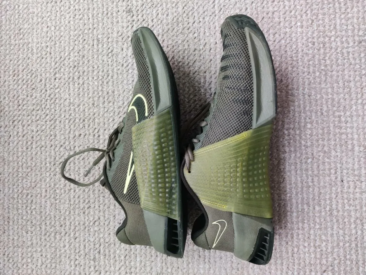 Nike Metcon 9 Trainers – Men’s UK 9 / EU 44 – Gree - Image 1