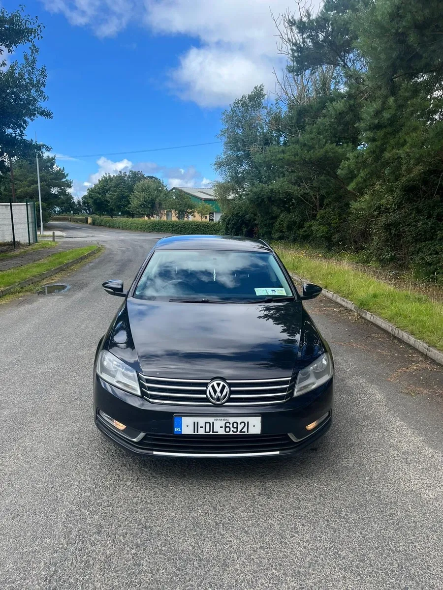 Volkswagen Passat - Image 4