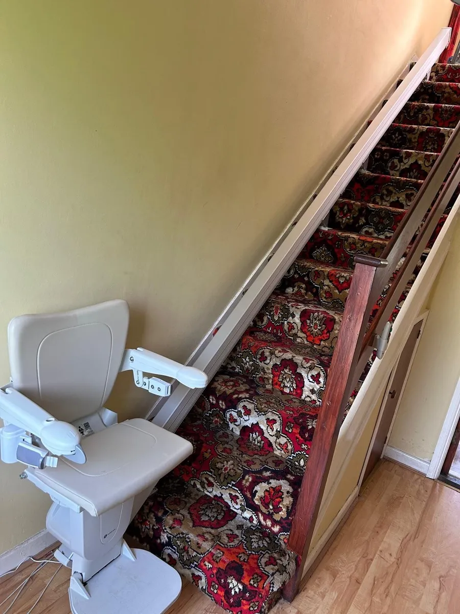 Stair lift - Image 1
