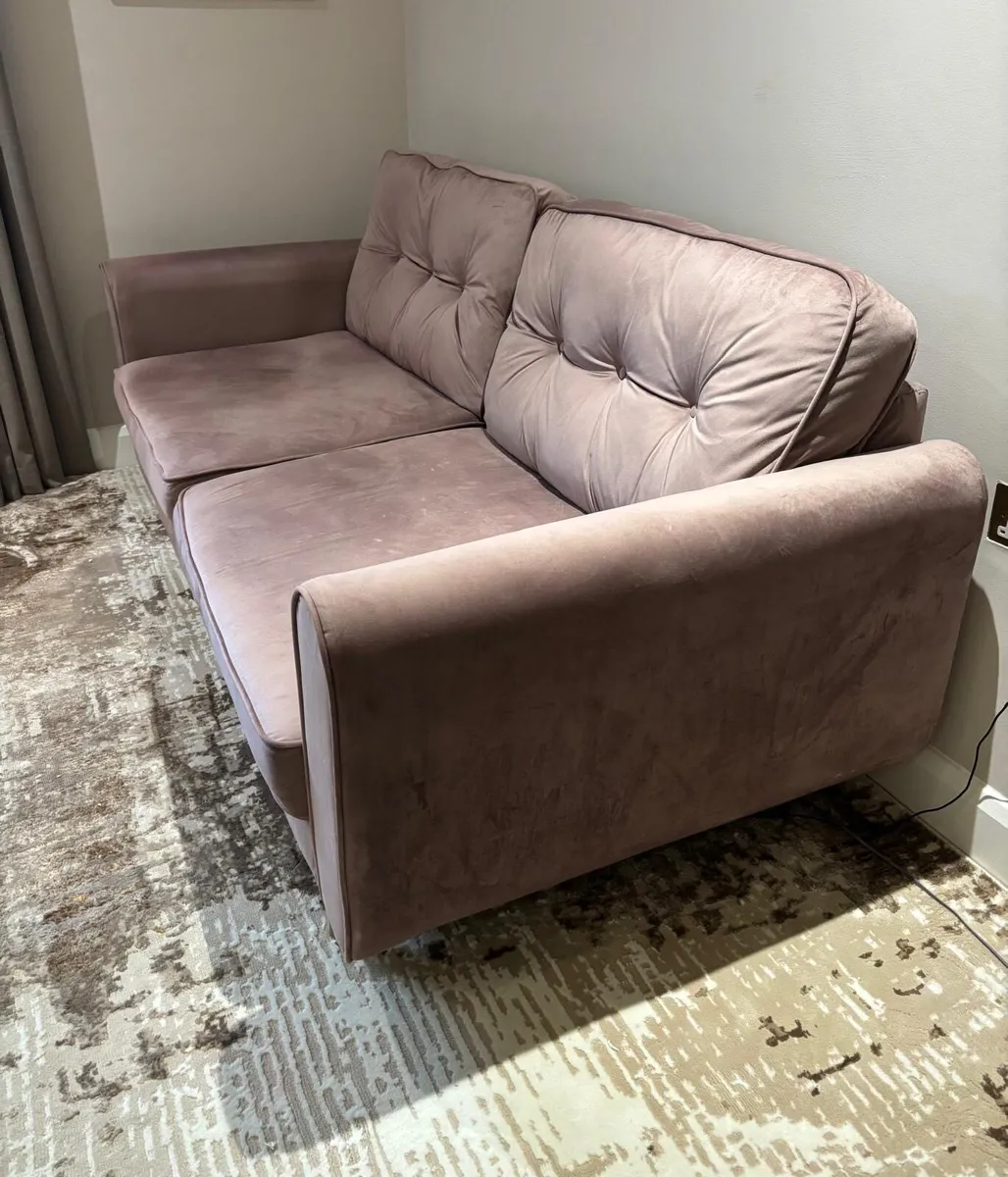 Pink velvet sofa - Image 1