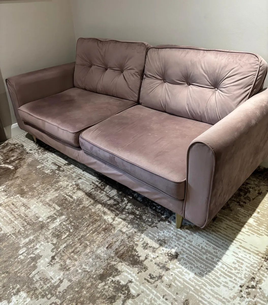 Pink velvet sofa - Image 2