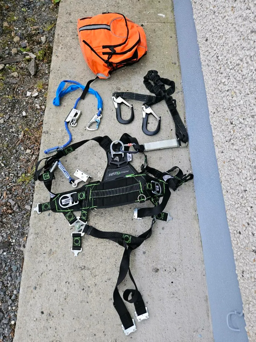 Safety Harness - high spec Miller Revolution - Image 1