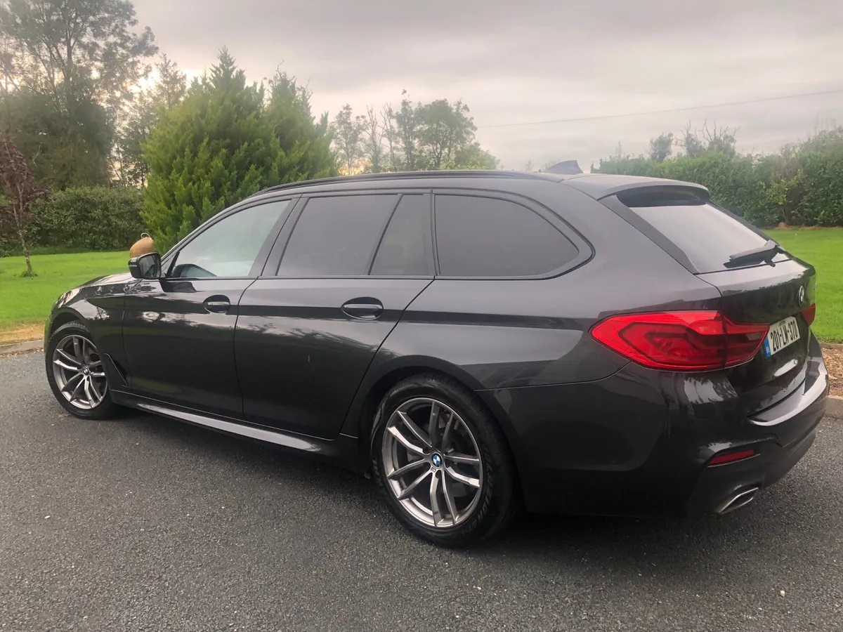 BMW 520D Touring Panoramic Sunroof - Image 3