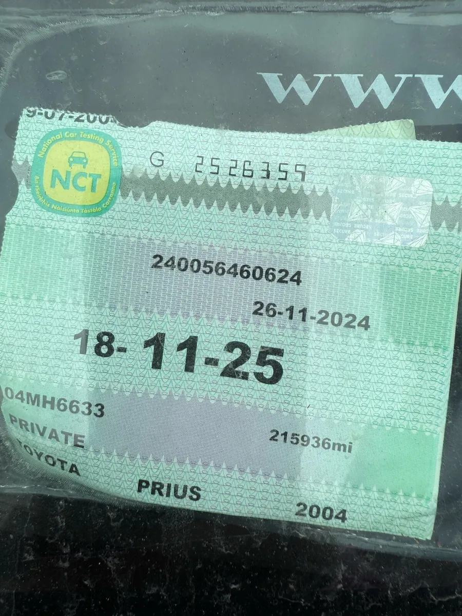 Toyota Prius 2004 - Image 2