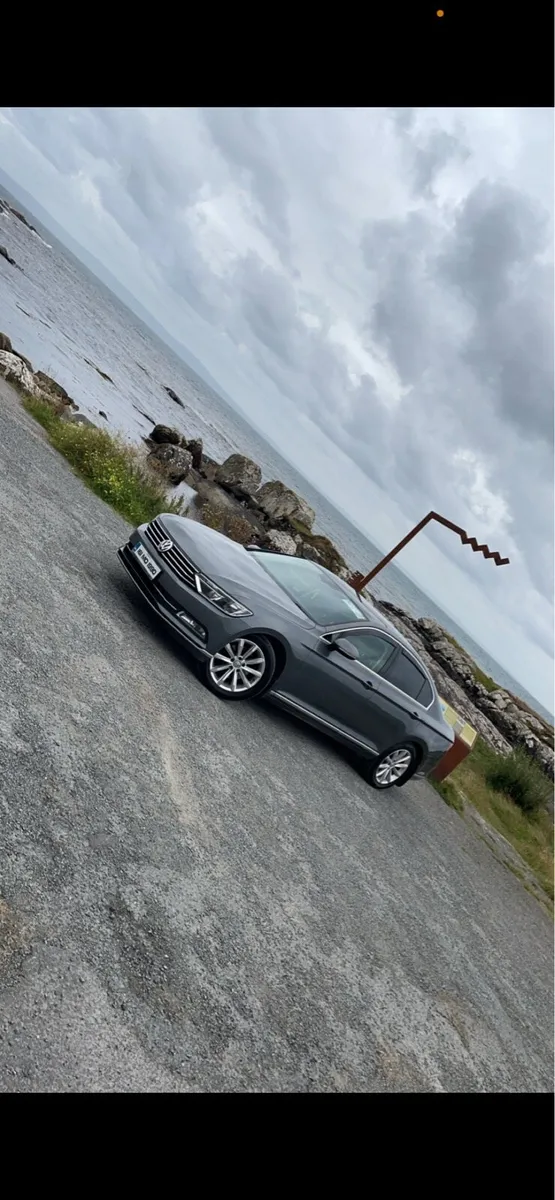 Volkswagen Passat - Image 3