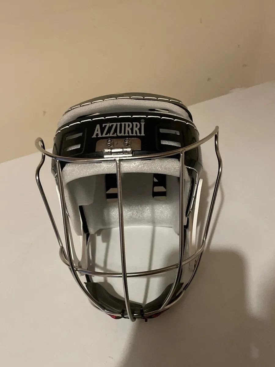 Old style azzurri helmet - Image 1