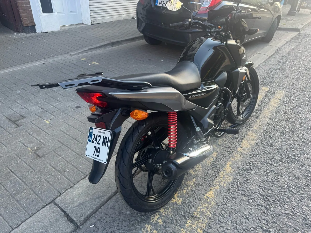 2024 Honda CB125F - Image 2