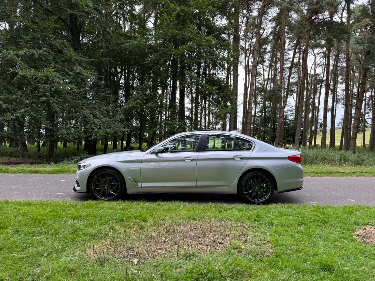 BMW 5-Series 2020 Diesel With Sunroof - Image 4