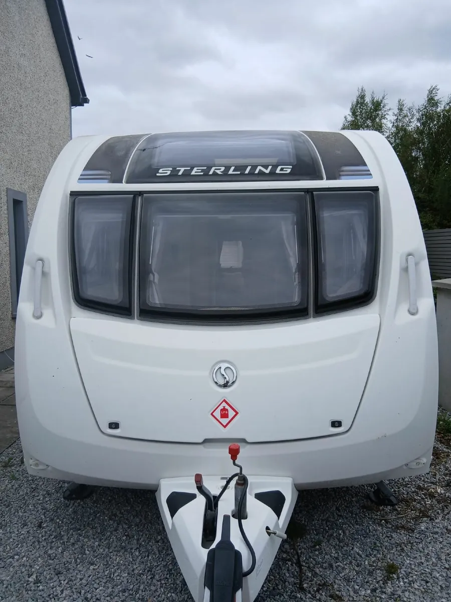 6 Berth Caravan Sterling Eccles Sport Fixed bunks - Image 3