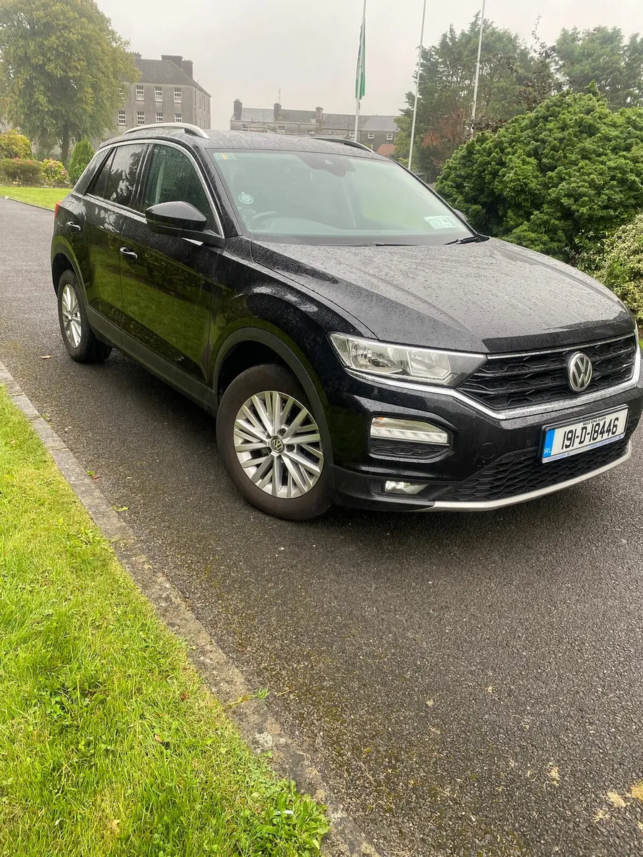 Volkswagen T-roc - Image 1