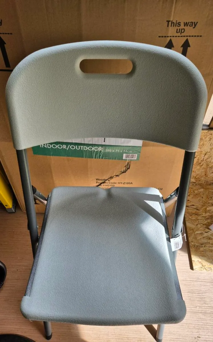 Catering table + 6 chairs - Image 2
