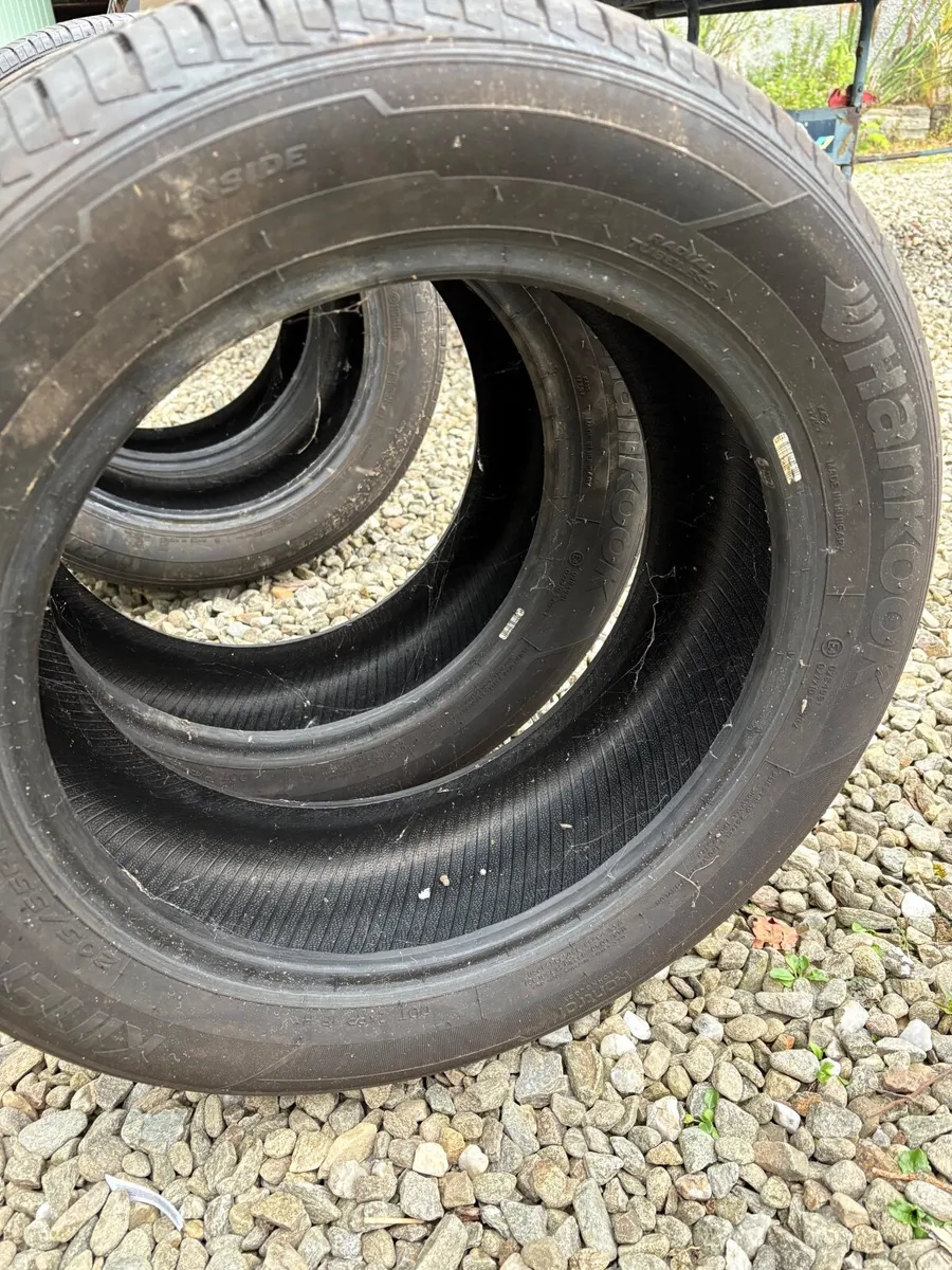 Car Tyres - Image 3
