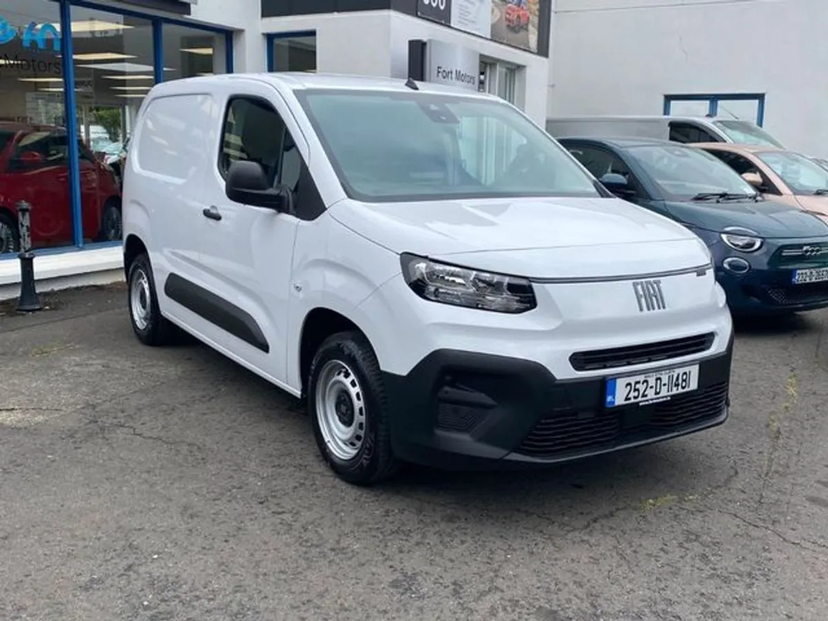 Fiat Doblo SWB 1 5 100HP 650KG 4DR - Image 3