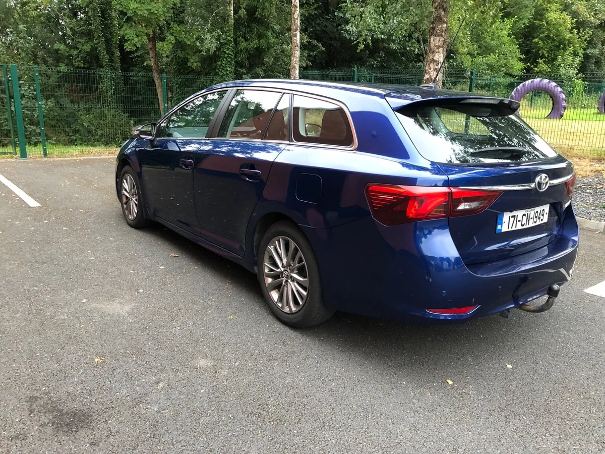 Toyota Avensis - Image 4