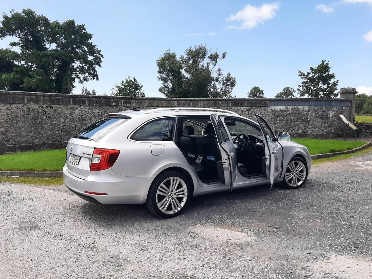 Skoda Superb 2015 - Image 3