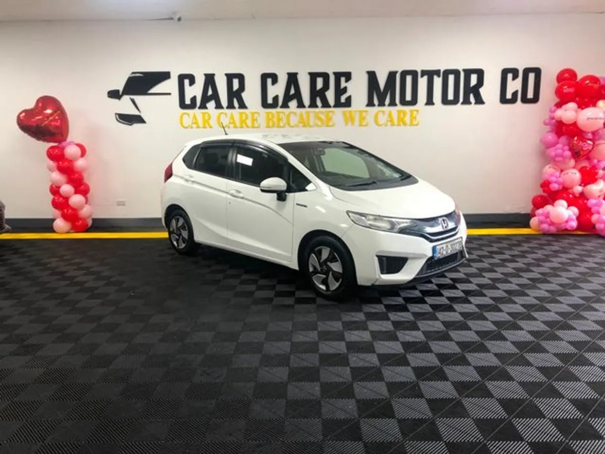 Honda Fit Daa-gp5 Hybrid 5DR Auto - Image 2