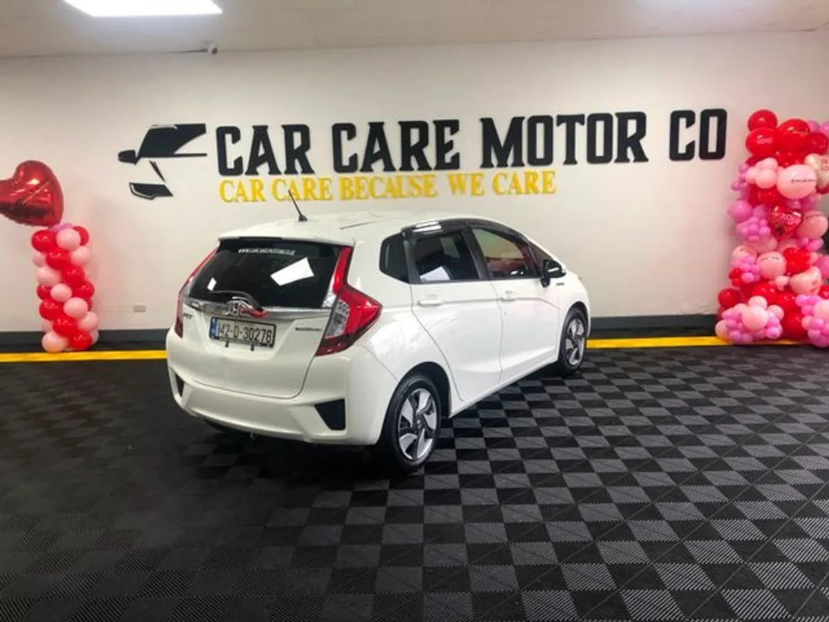 Honda Fit Daa-gp5 Hybrid 5DR Auto - Image 3