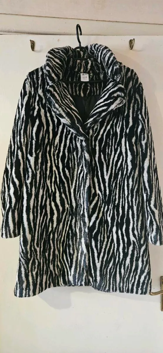 Faux fur coat - Image 1